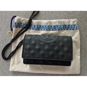 Tory Burch Fleming Matte Chain Wallet Crossbody